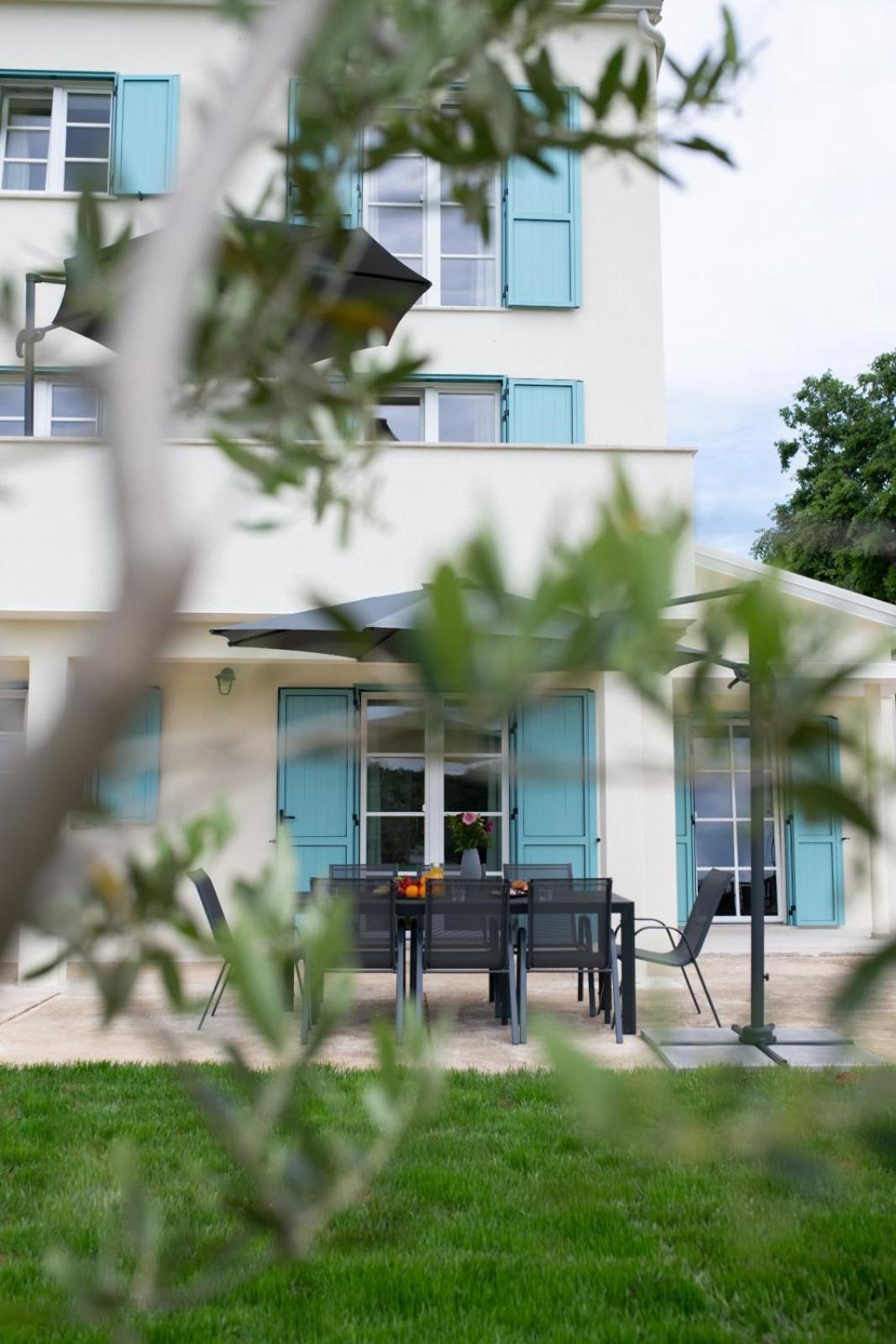 אומאג Villa Emilia 2 מראה חיצוני תמונה