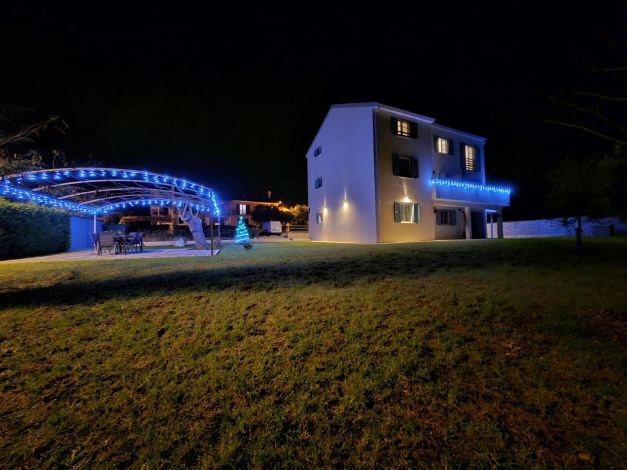 אומאג Villa Emilia 2 מראה חיצוני תמונה
